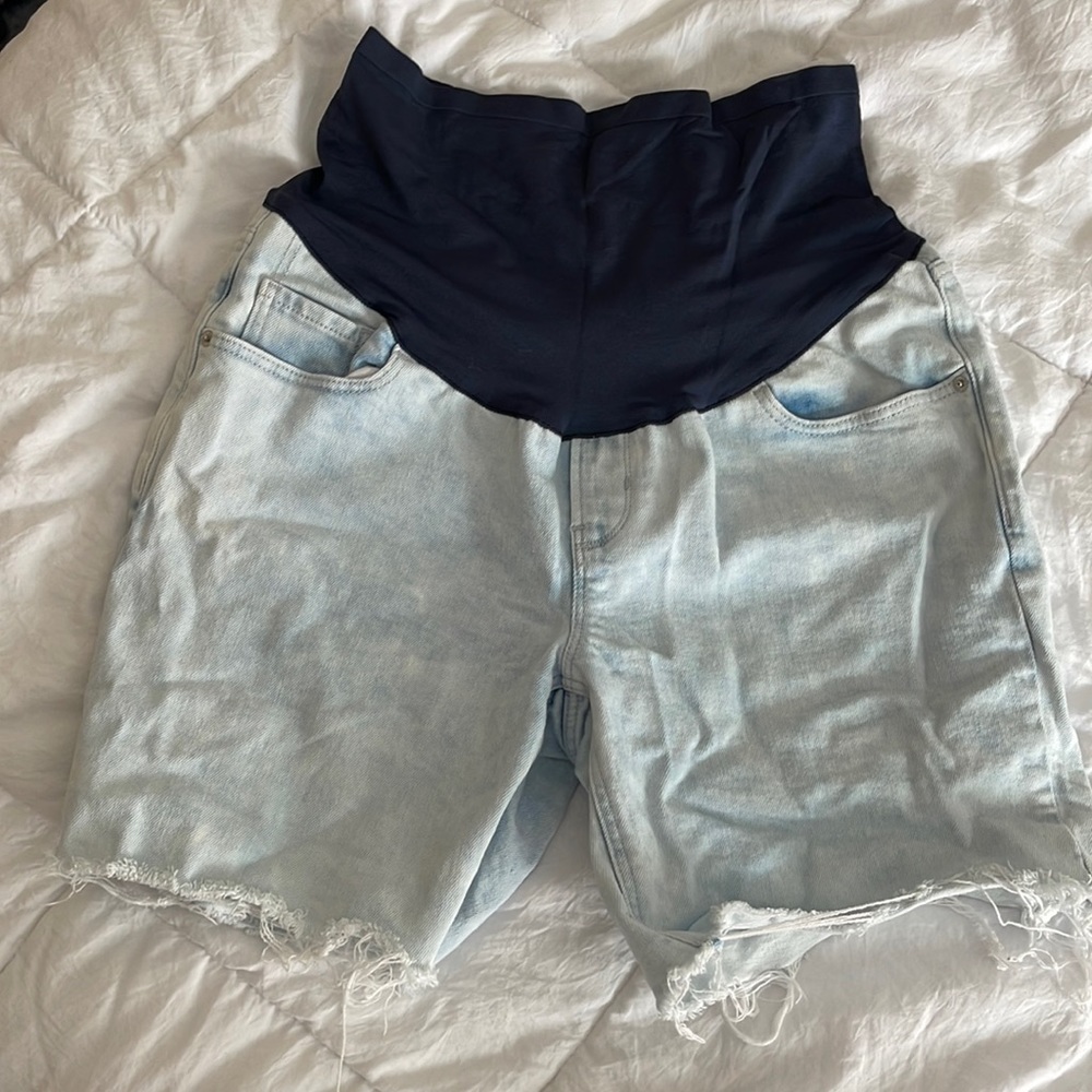 Old Navy maternity size 12 jeans shorts